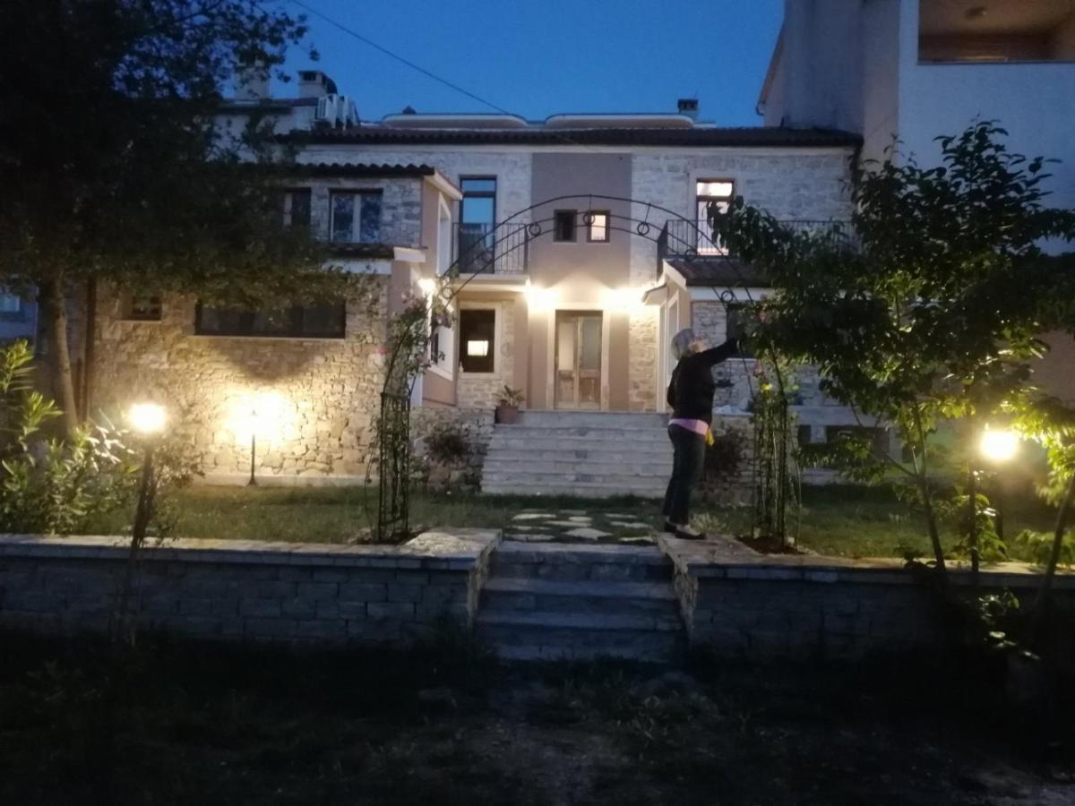 Apartments Sena Pula Luaran gambar