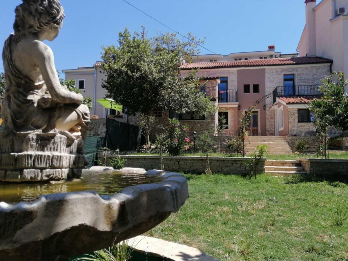 Apartments Sena Pula Luaran gambar