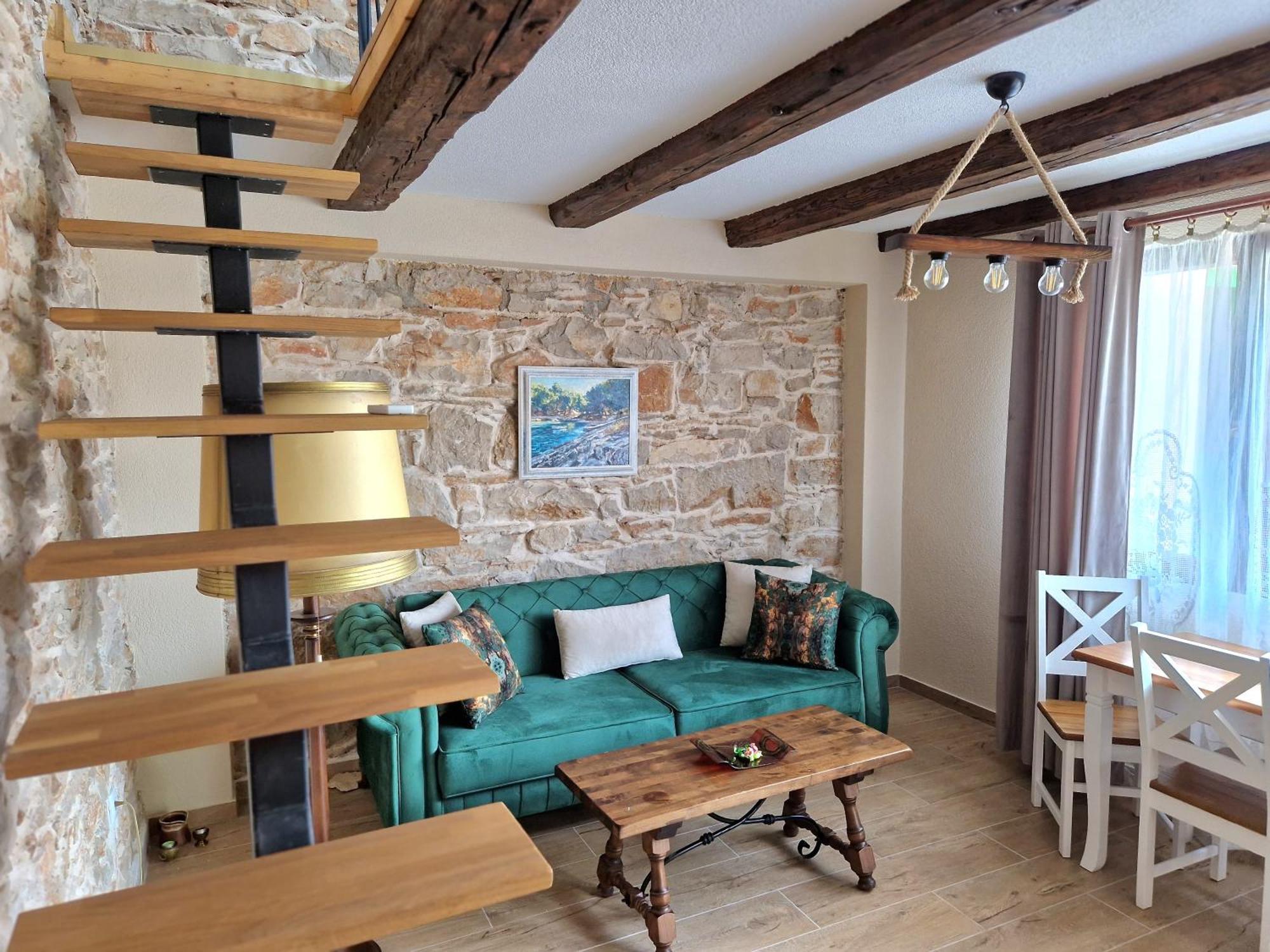 Apartments Sena Pula Luaran gambar