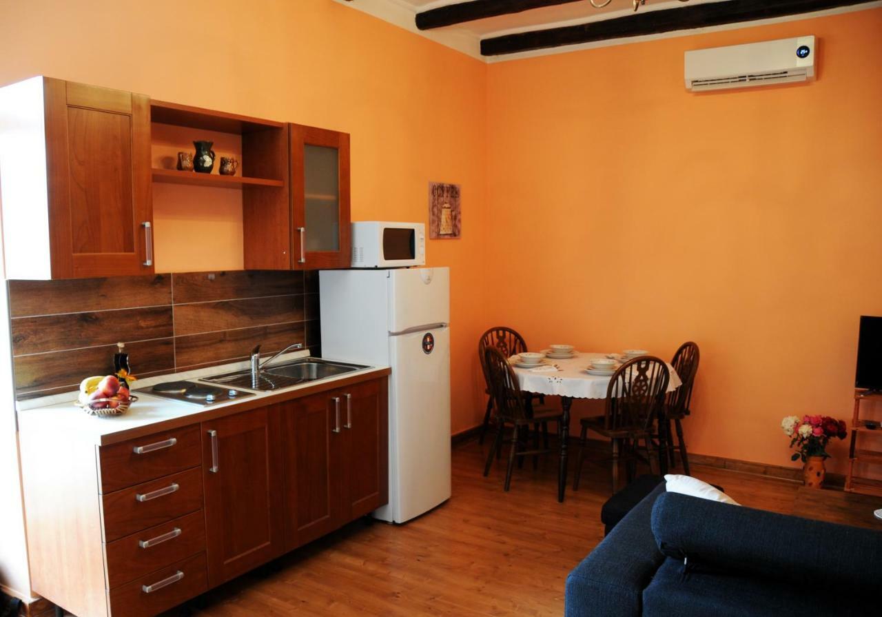 Apartments Sena Pula Luaran gambar