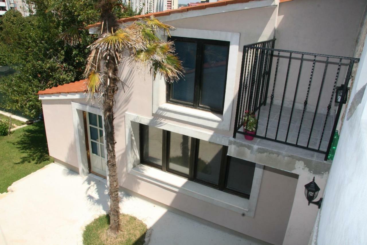 Apartments Sena Pula Luaran gambar
